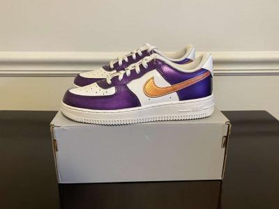 customized Sneakers - Thumbnail 3