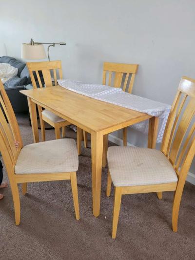 Dining table set - Thumbnail 1
