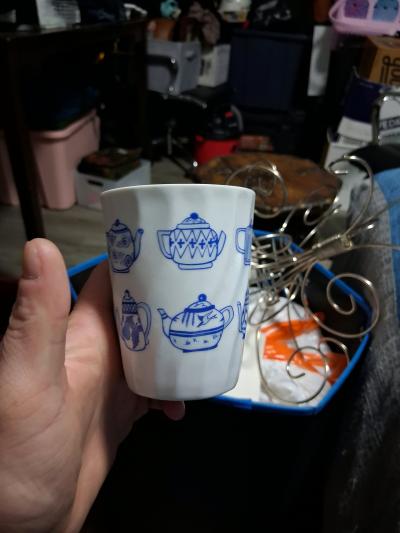 various vintage teapots and accesories - Thumbnail 8