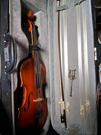 Baroque Violin Performance 300 - Thumbnail 2