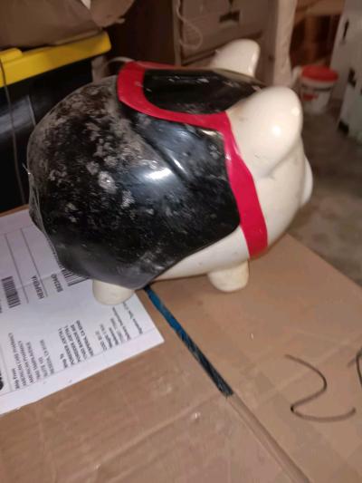 black white red piggy bank - Thumbnail 2