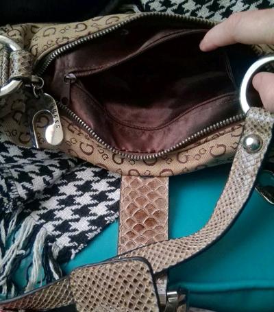 Vintage 2000 Guess Handbag shoulderbag - Thumbnail 2