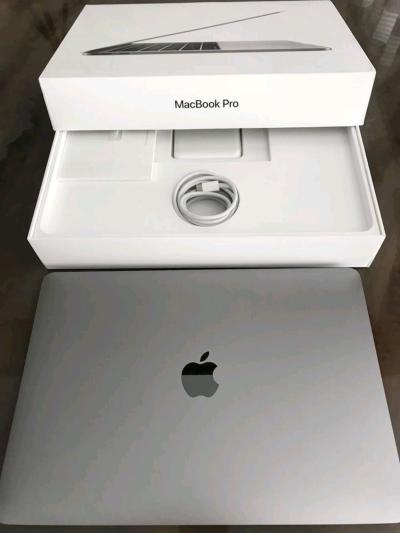 Apple MacBook  Elegant Powerful  Reliable - Thumbnail 3