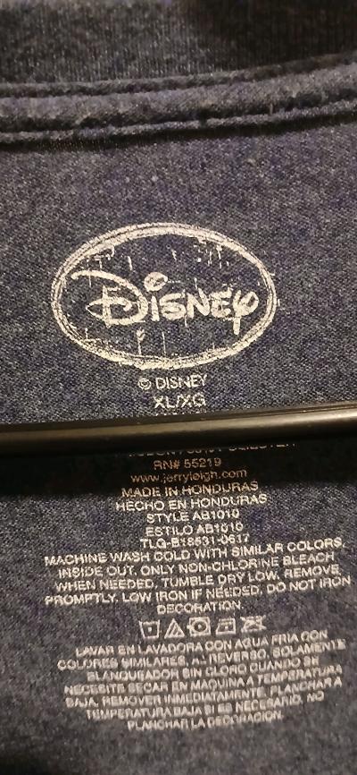 Disney mickey and friends shirt  size xl - Thumbnail 5
