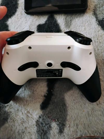 Nintendo switch pro controller - Thumbnail 2