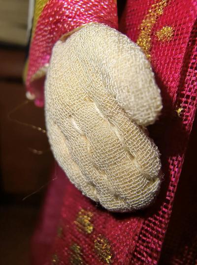 Vintage Korean Souvenir Doll with Known Provenance Silk Dres - Thumbnail 7
