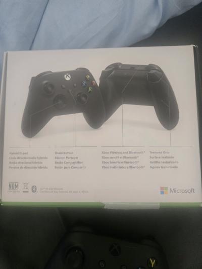 BRAND NEW XBOX SERIES XONE CONTROLLER - Thumbnail 4