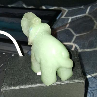 vintage handcarved jade stone elephant figuri - Thumbnail 3