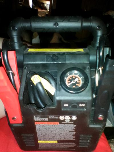 EverStart Maxx 1000A peak Battery Jump Box - Thumbnail 2