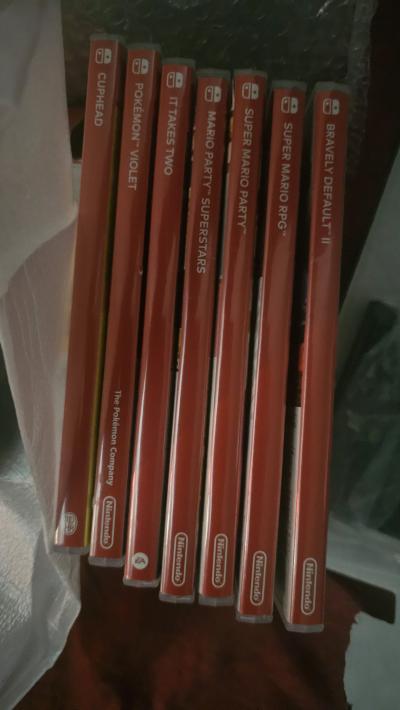 NINTENDO SWITCH 64G OLED BUNDLE - Thumbnail 2