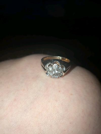 14 k gold diamond cluster ring with over a carat and a half - Thumbnail 5