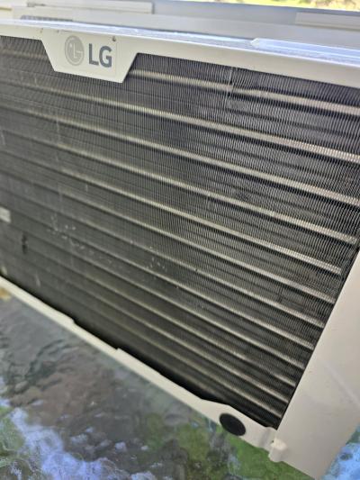 LG Adjustable Width Window Air Conditioner Unit - Thumbnail 4