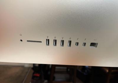 Apple iMac Computer - Thumbnail 3