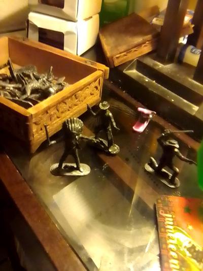 iron toys - Thumbnail 3