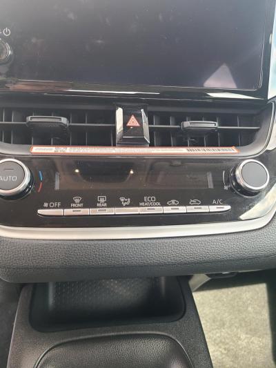 2025 Toyota Corola - Thumbnail 10