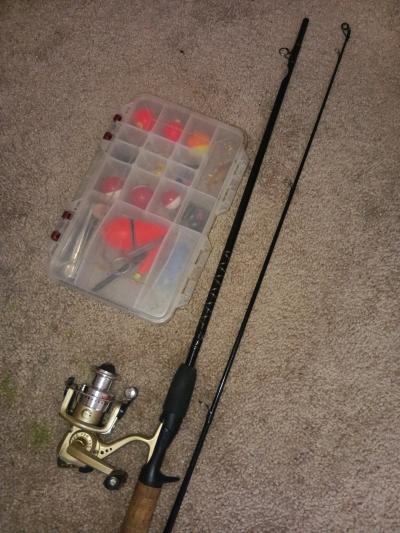 Zebco Fishing Rod and Tackle box - Thumbnail 2