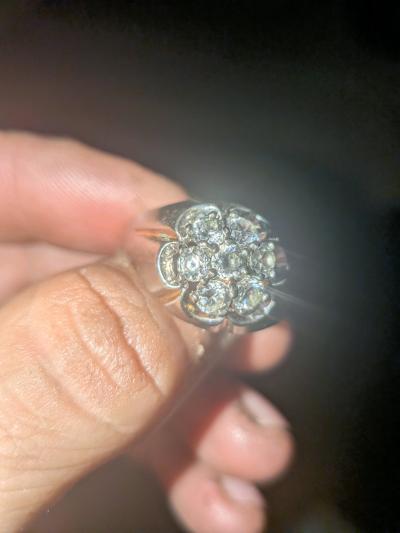 14 k gold diamond cluster ring with over a carat and a half - Thumbnail 8