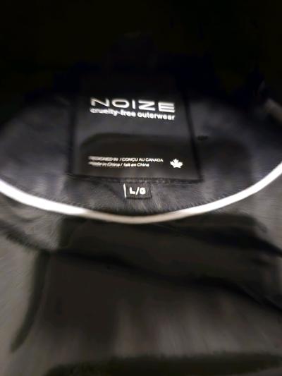 Noize Women long parka sz large Brand New Never worn - Thumbnail 5