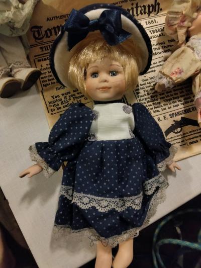 antique porcelain dolls - Thumbnail 8