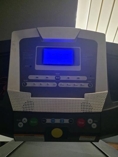 Treadmill MUST GO ASAP - Thumbnail 3