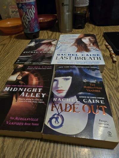 The rachel caine the morganville vampire book series - Thumbnail 3